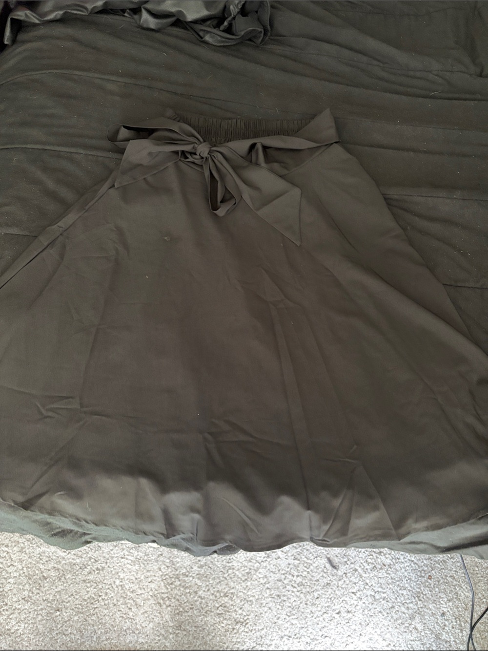 Women's Black A-Line Tie-Waist Skirt